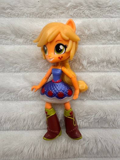 My Little Pony Equestria Girls Minis Fall Formal School Dance Applejack Used Please see photos