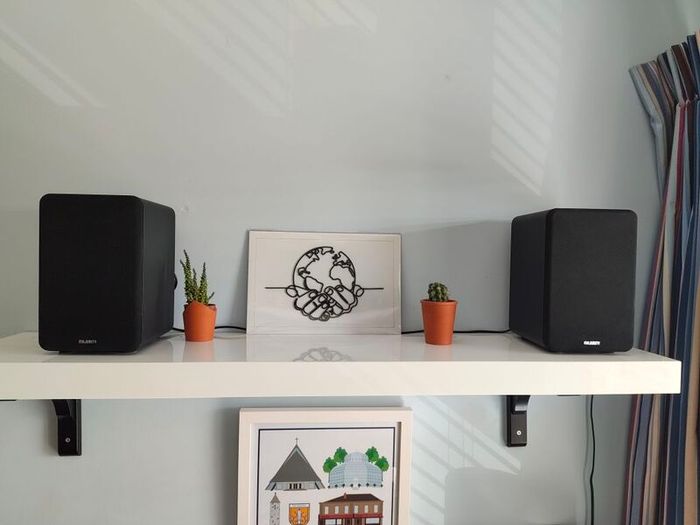 Bluetooth speakers