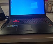 Asus RogStrix Gaming Laptop 17"