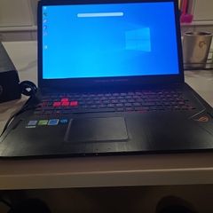 Asus RogStrix Gaming Laptop 17"