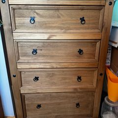 Living Room/Bedroom Chest of Drawers