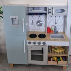 Toy Kitchen