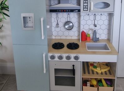 Toy Kitchen