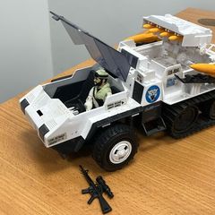 G.I Joe Snowcat w/Frostbite complete