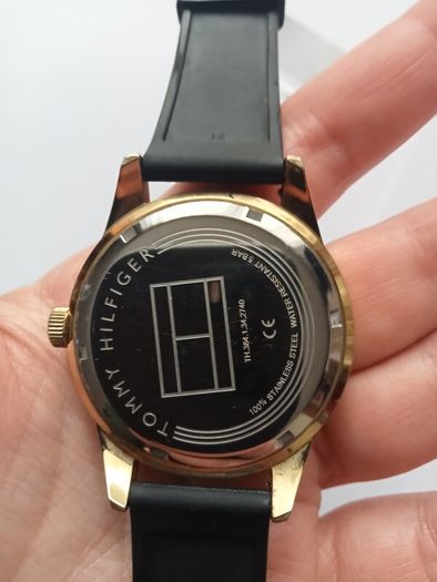 Tommy Hilfiger Men's Black Silicone Strap Watch