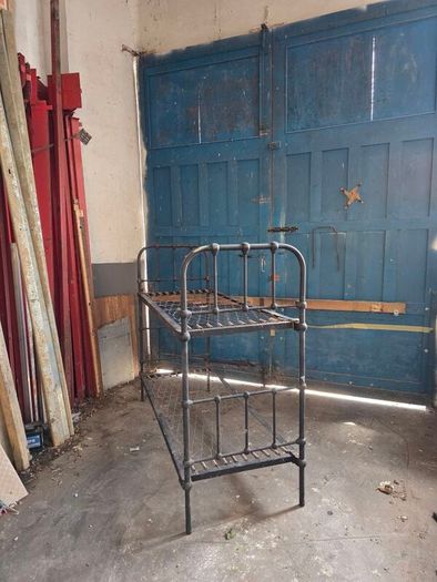 wrought iron antique bunkbeds