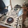 denon prime 4 + limited edition dj controller Image 4