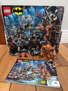 LEGO 76122 Batcave Clayface Invasion 100% Complete w/ Instructions & Figs