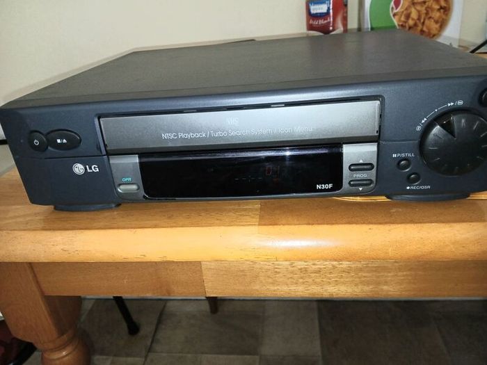 Lg vhs video recorder with remote.