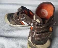 Kids Size 4 .trainers  Open To Reasonable  Offers