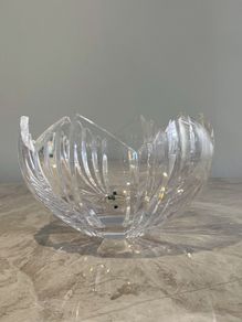 Pre Owned Newgrange Crystal / Newgrange Living Cut-Glass Lotus Bowl