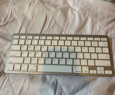 NEED GONE!!!! bluetooth keyboard