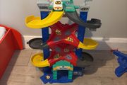 vtech toot toot car garage