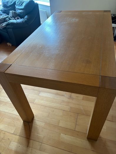 Oak Dinning Table & Leather Chairs