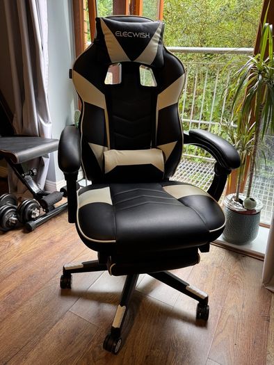Gaming chair