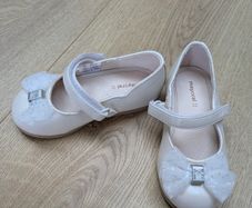 Mayoral shoes size 22 (UK 5.5)