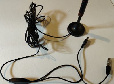 Indoor Amplified TV Aerial DVB-T2 25dBi - 5 Metre Cable