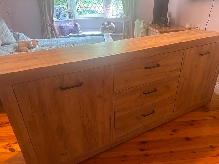 sideboard