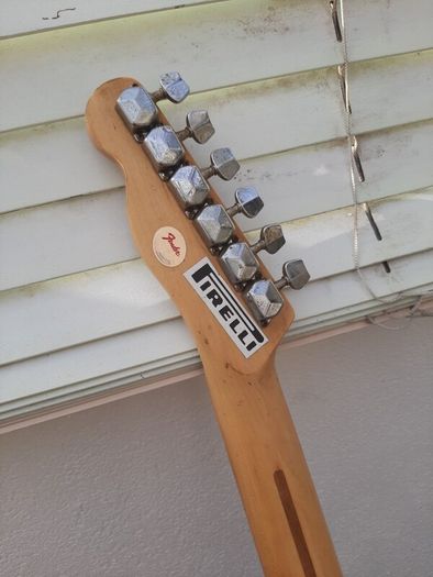 electric guitar