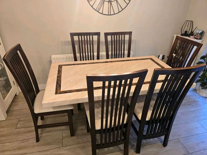 Marble kitchen/dinning room table and chairs