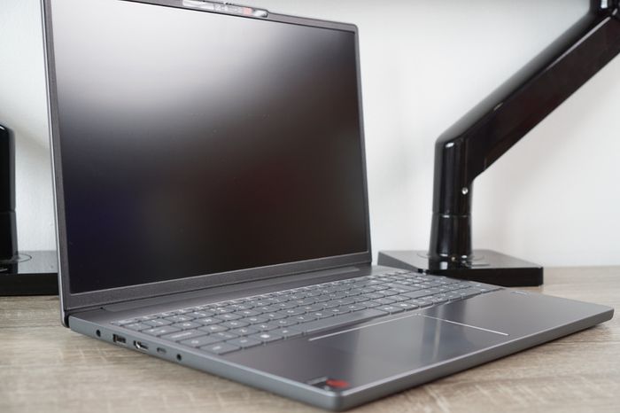 Lenovo IdeaPad Slim 3 15.3" | Snapdragon X | 16GB | 256GB | Premium Care Warranty