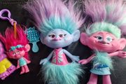 4 Cute trolls