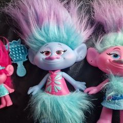 4 Cute trolls