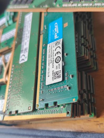 Memory ram DDR4  8GB pc and server