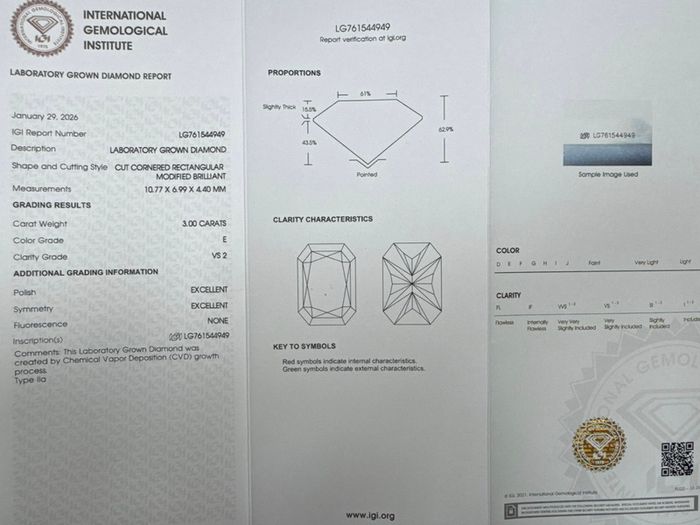 3ct (3 carat) Diamond Pendant