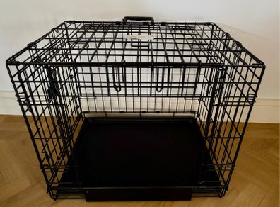 Indoor dog crate
