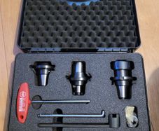 Cnc milling machine tooling system