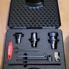 Cnc milling machine tooling system