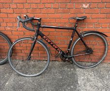 carrera road bike
