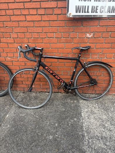 carrera road bike