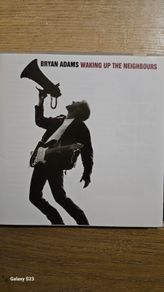 Bryan Adams - Walking Up The Neighbours.