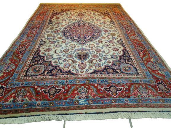 Huge P.ersian Medallion Rug 3.55m x 2.55m (MED)