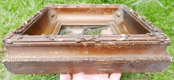 Antique Stunning 19th Century Ornate Gilt Gesso Box Frame Heavy Old Frame 12" x 11,5"