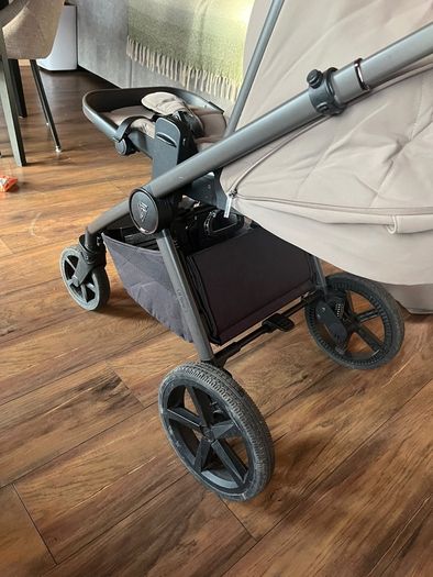 Venicci upline 2 pram for sale