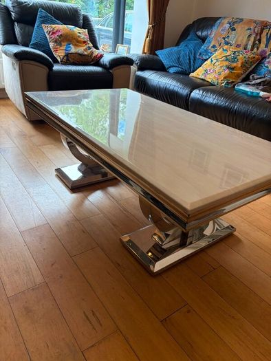 Dining table, 6 chairs  & console, coffee , side s