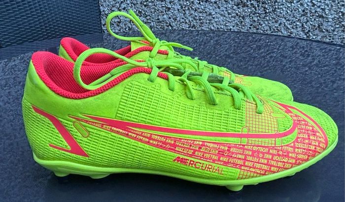 Nike mercurial football boots size 6