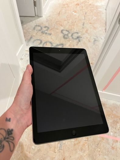 Apple iPad Air 1st Gen