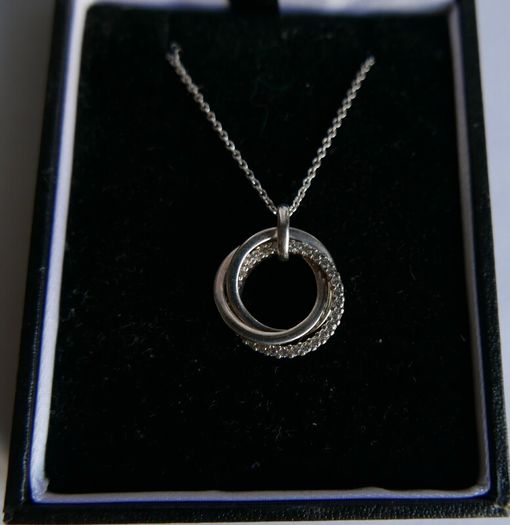 Sterling Silver 925 Cubic Zirconia Polished Triple Circle Pendant and Chain in the original box L 17" - 4,65g