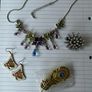 Costume jewellery Image 2