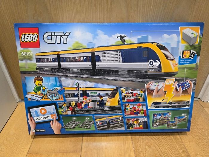 Lego 60197 Passenger Train