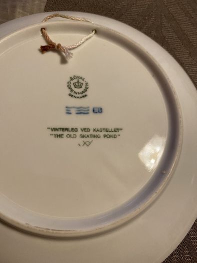Plate - Royal Copenhagen 1989 ' The Old Skating Pond'