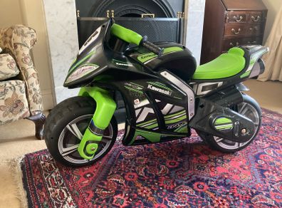 Ride on motorbike toy