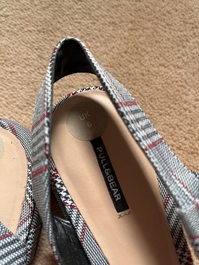Grey check flat Shoes