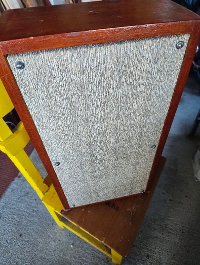 Vintage guitar cab