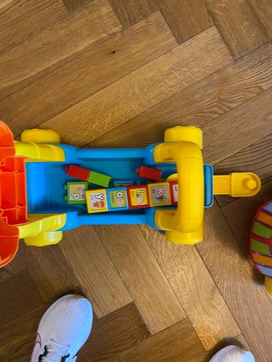 Walker - train