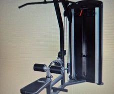 Lat pulldown/ Low row cable machine